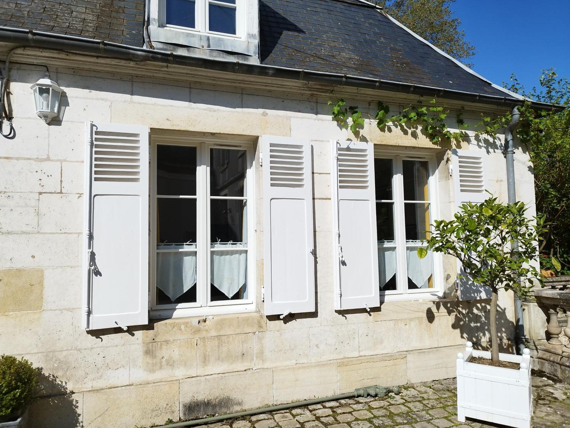 Clos Montcenoux, Au Coeur De Bourges. Exterior photo